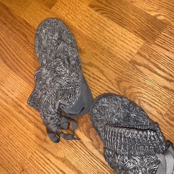 UGG winter boots - Picture 3 of 3